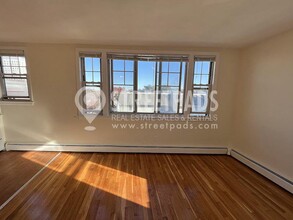 160 N Beacon St in Boston, MA - Building Photo - Building Photo
