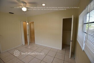 1100 NE 166th St in North Miami Beach, FL - Building Photo - Building Photo
