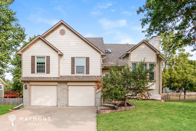 property at 1504 Bridlewood Ln