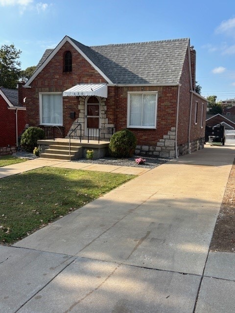 330 Geneva Dr in St. Louis, MO - Building Photo - Building Photo