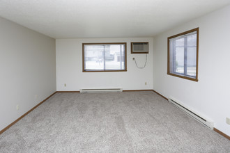 Ashbury Apartment Community in Fargo, ND - Building Photo - Interior Photo