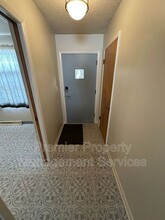 913 Rimrock Rd in Billings, MT - Building Photo - Building Photo