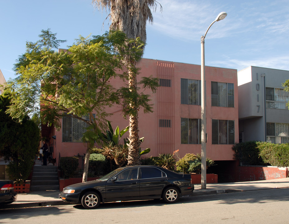 1013 N Curson Ave in Los Angeles, CA - Foto de edificio