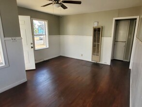 1617 Nix St in Amarillo, TX - Building Photo - Building Photo