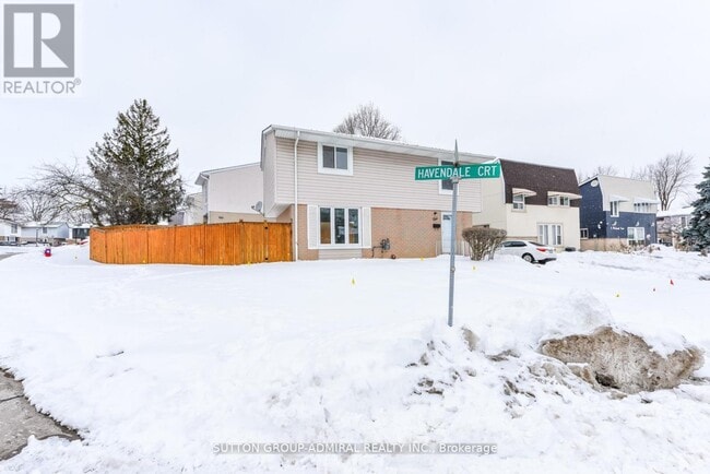 property at 4 Hardcastle Ct