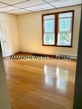 607 11th St, Unit 2 in Port Huron, MI - Foto de edificio - Building Photo