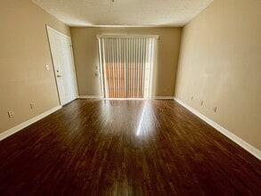 Mason Manor Apartments in Salem, IN - Building Photo - Building Photo