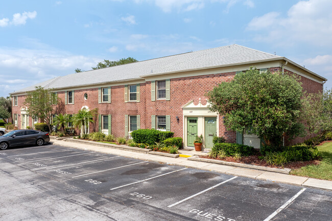 Lake Howell Arms Condominiums in Casselberry, FL - Building Photo - Building Photo