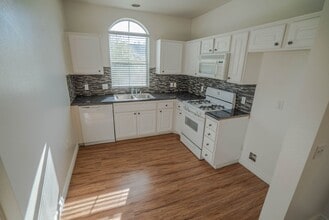 20000 Plum Canyon Rd in Santa Clarita, CA - Building Photo - Building Photo