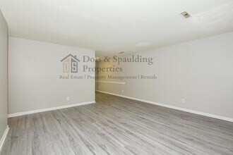 2002 Hummingbird Ct in High Point, NC - Building Photo - Building Photo
