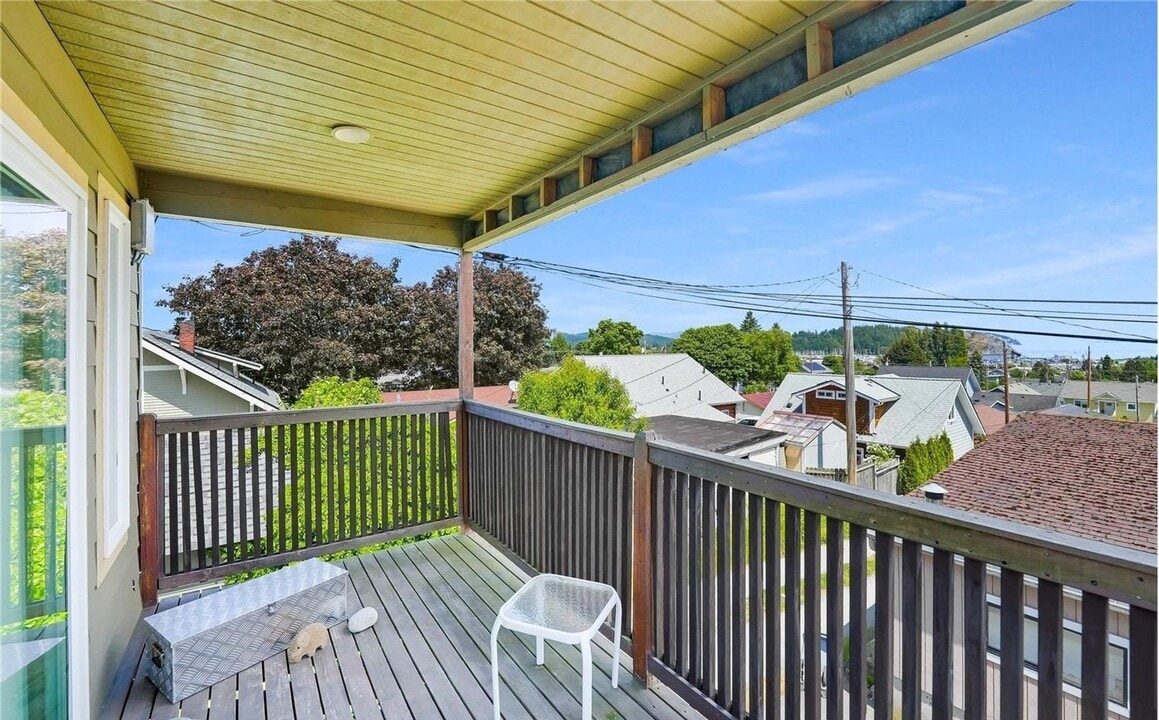 1617 K Ave in Anacortes, WA - Building Photo