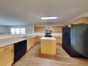 3521 Chandler Cove Way, Unit 121 in Antioch, TN - Foto de edificio - Building Photo