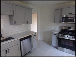 2318 S Louisiana St in Little Rock, AR - Building Photo - Building Photo