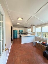 65 Summit Ave in Sea Cliff, NY - Building Photo - Building Photo