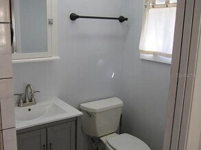 28 N Grosse Ave in Tarpon Springs, FL - Building Photo - Building Photo