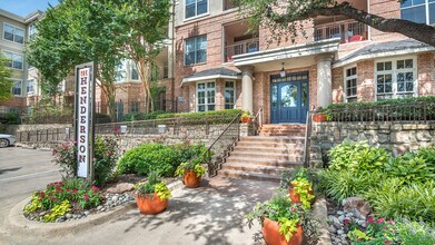 The Henderson in Fort Worth, TX - Foto de edificio - Building Photo