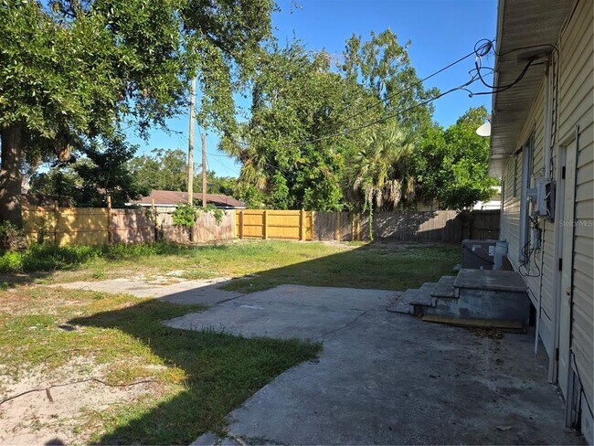 5520 43rd St E in Bradenton, FL - Building Photo - Building Photo