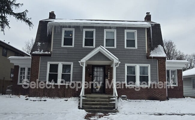 property at 2315 Kensington Blvd
