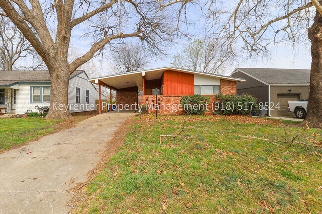 953 E 37th St in Tulsa, OK - Building Photo - Building Photo