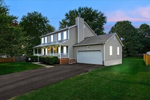 7006 Cedar Crest Dr in Fredericksburg, VA - Building Photo