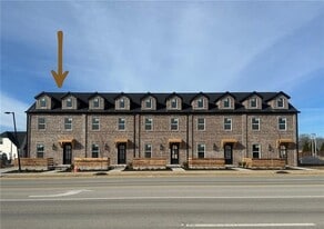 5910 S Bellview Rd in Rogers, AR - Building Photo