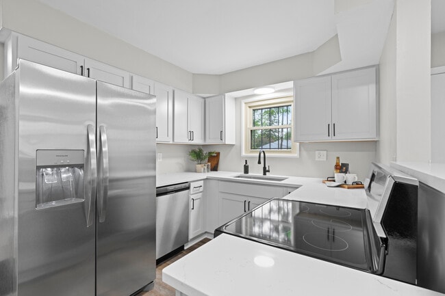 986 Loretta Ave in Columbus, OH - Building Photo - Building Photo