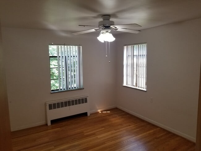 6118 Dryden Ave, Unit 2 in Cincinnati, OH - Building Photo - Building Photo