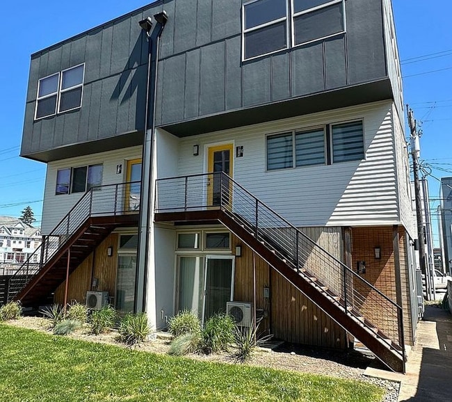 property at 915-915 S J St