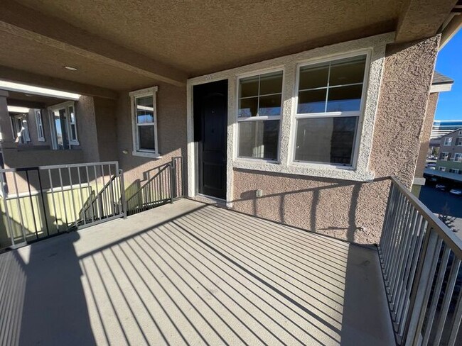 2490 Eastshore Pl in Reno, NV - Building Photo - Building Photo