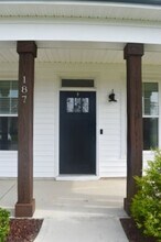 187 Peytons Ridge Dr in Hubert, NC - Building Photo - Building Photo