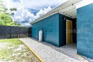 511 San Juan Blvd-Unit -3 in Orlando, FL - Foto de edificio - Building Photo