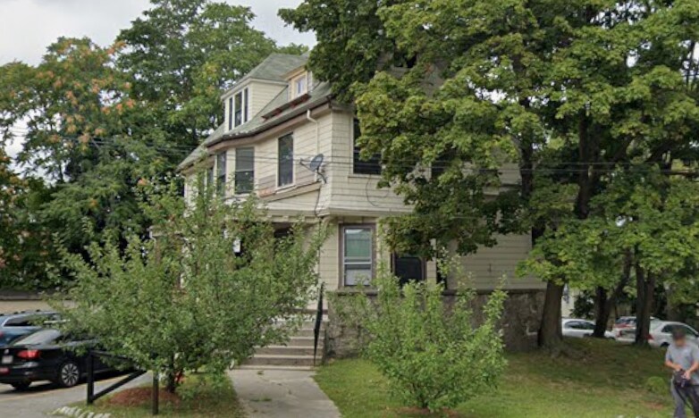 31 Quint Ave, Unit 1 in Boston, MA - Foto de edificio