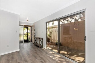 4212 Center Gate Ln in Sarasota, FL - Building Photo - Building Photo