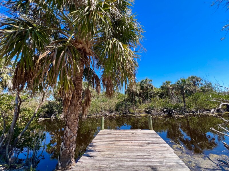 852 Rabbit Rd in Sanibel, FL - Building Photo