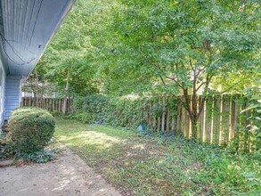 813 W Daniel St in Champaign, IL - Building Photo - Building Photo