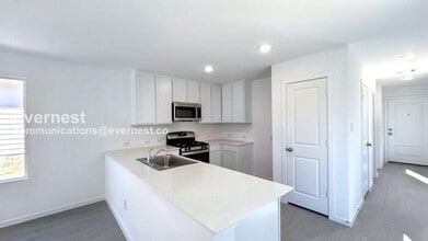 2834 Carnelian Trl in San Antonio, TX - Foto de edificio - Building Photo