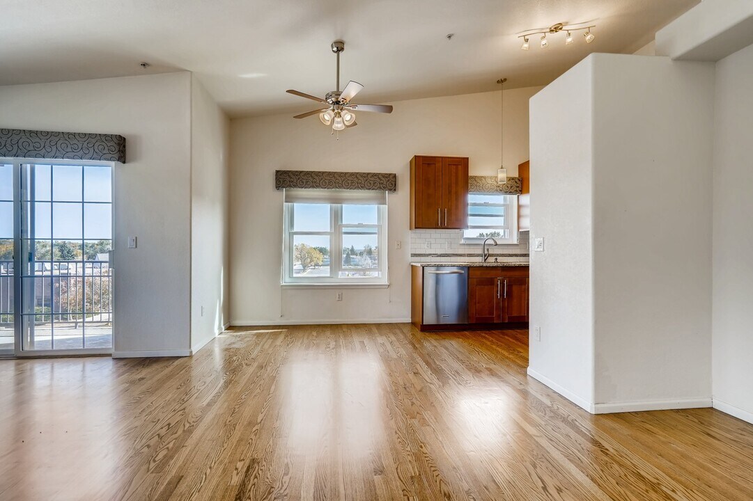 5855 Vance St in Arvada, CO - Building Photo