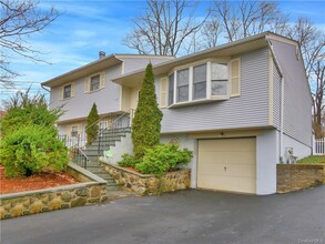 10 Hillside Terrace-Unit -380 in Monroe, NY - Building Photo - Building Photo