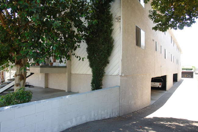 1720 Peyton Ave in Burbank, CA - Building Photo - Building Photo