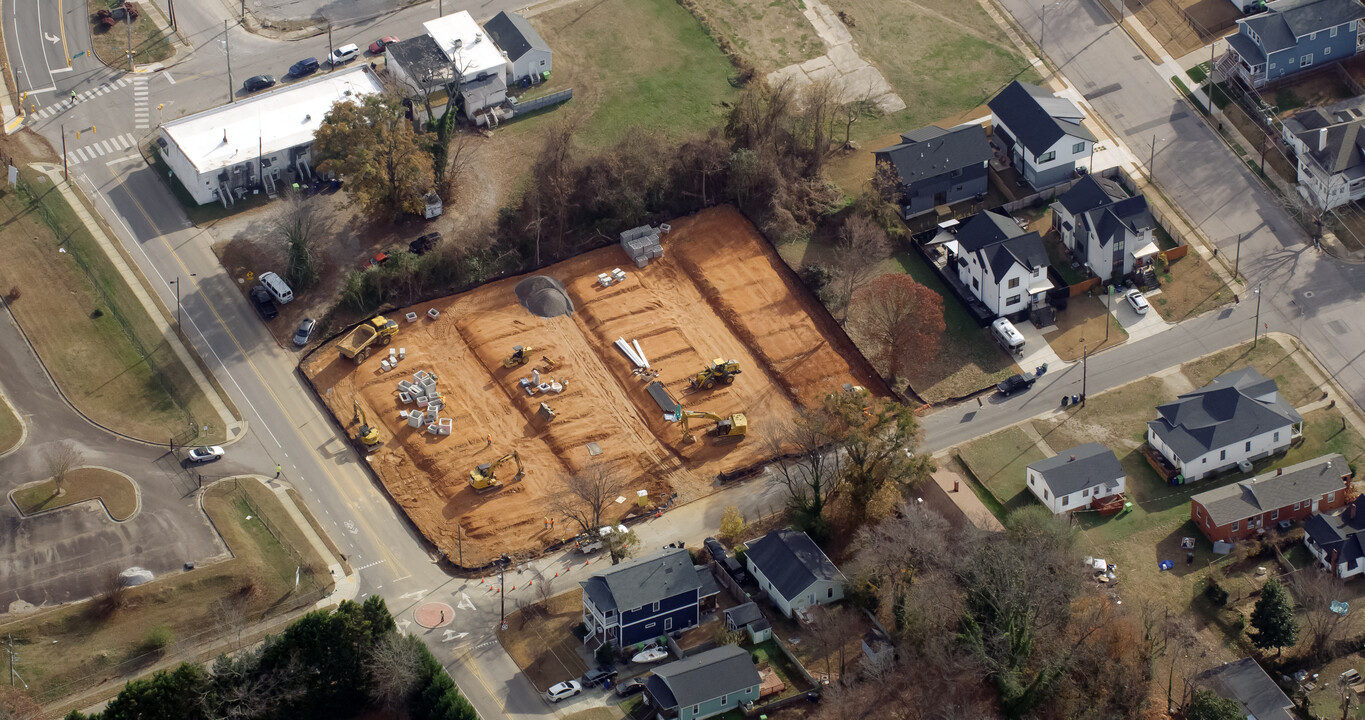 Abode at Oakwood in Raleigh, NC - Building Photo