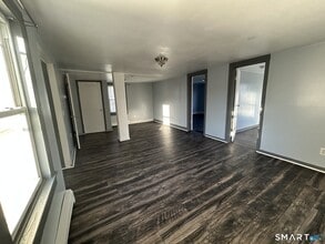 288 Litchfield St in Torrington, CT - Building Photo - Building Photo