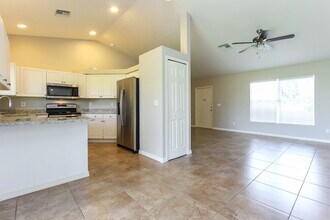 1718 SW 12th Terrace in Cape Coral, FL - Building Photo - Building Photo