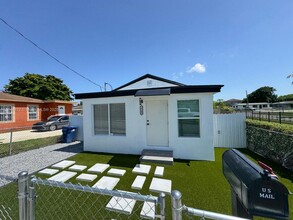 1794 NW 74th St in Miami, FL - Building Photo - Building Photo
