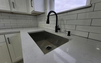 6 Harding Ave in Everett, MA - Building Photo - Building Photo