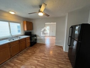 2015 W 18th St in Anderson, IN - Foto de edificio - Building Photo