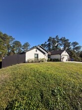 4602 Karen Ave N in Lehigh Acres, FL - Foto de edificio - Building Photo