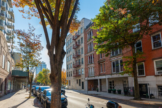 176 S 4th St in Brooklyn, NY - Foto de edificio - Building Photo