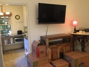 4927 Cahuenga Blvd in Los Angeles, CA - Building Photo - Building Photo