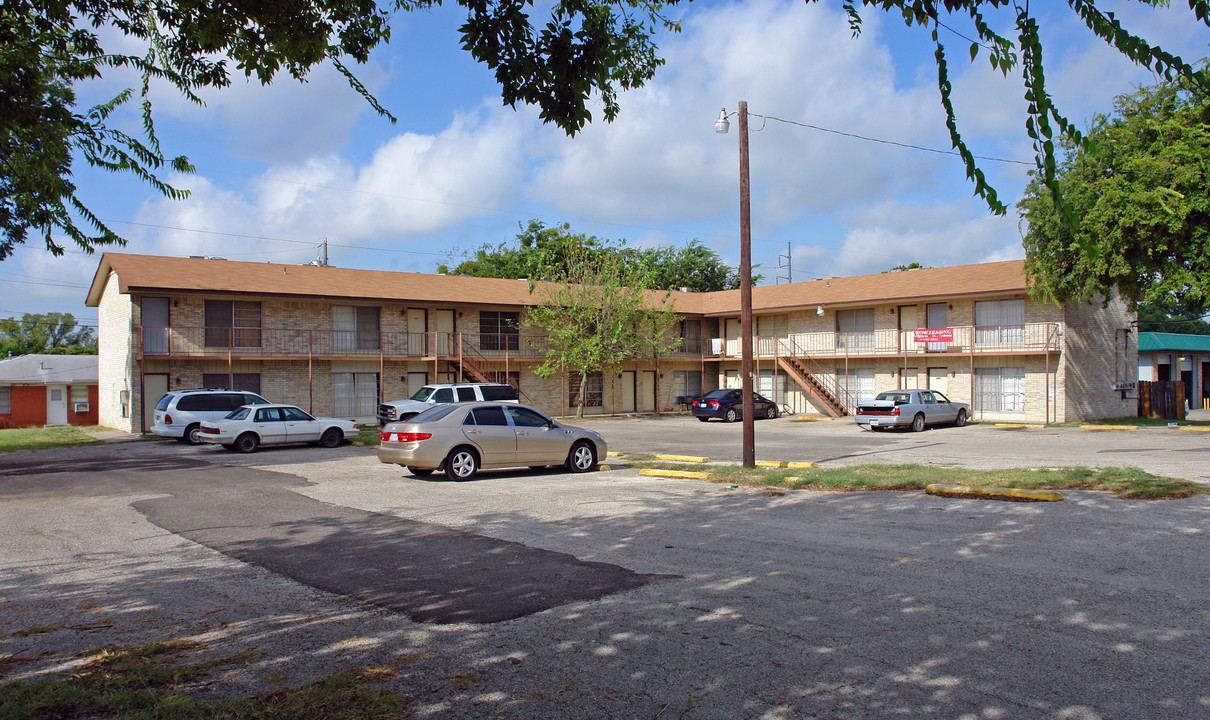 813 N Park St in Killeen, TX - Building Photo