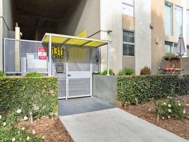 Bixel at Fifth in Los Angeles, CA - Building Photo - Building Photo